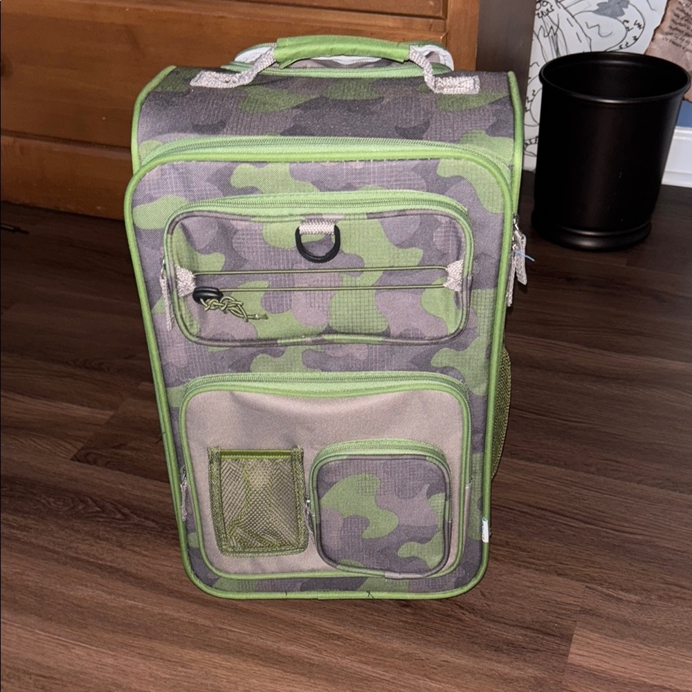 Green Camouflage Rolling Luggage